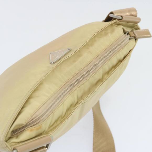 PRADA Shoulder Bag Nylon Beige Auth 66591 - Picture 6 of 16
